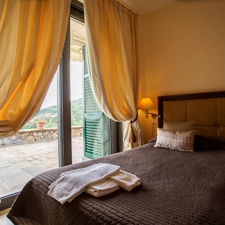 Miramare Apartments&Suites La Spezia Kamer foto