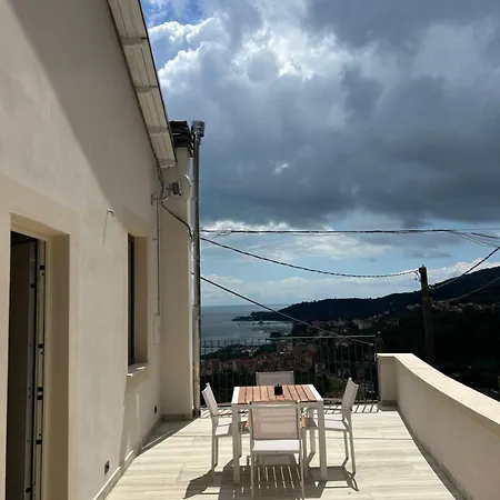 Miramare Apartments&Suites La Spezia Room photo