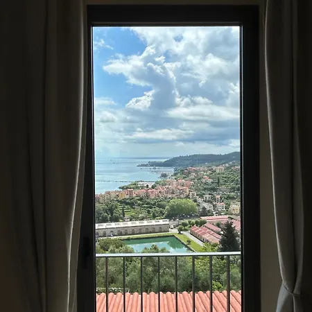 Miramare Apartments&Suites La Spezia Room photo