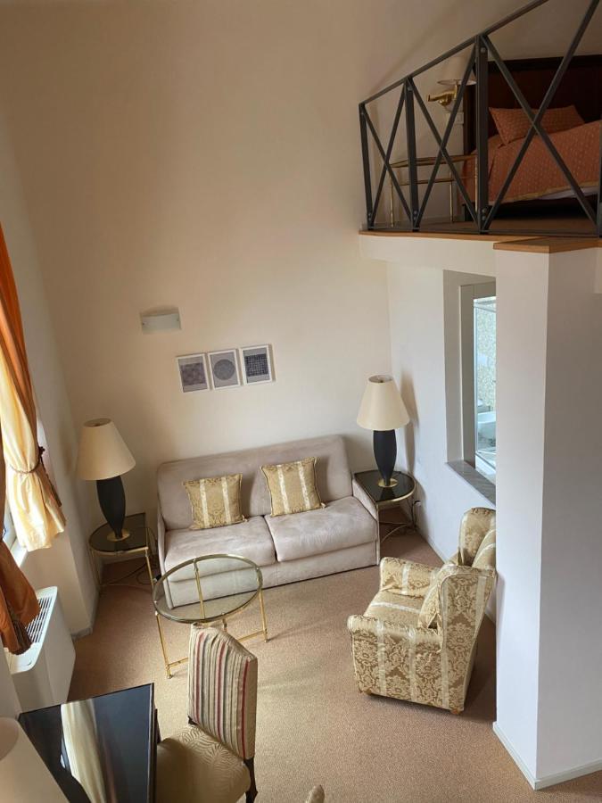 Miramare Apartments&suites La Spezia