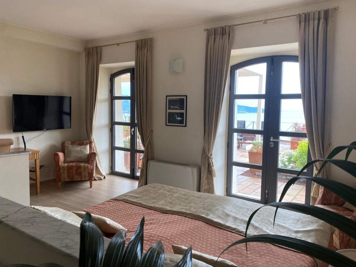 Aparthotel Miramare Apartments&suites 3*