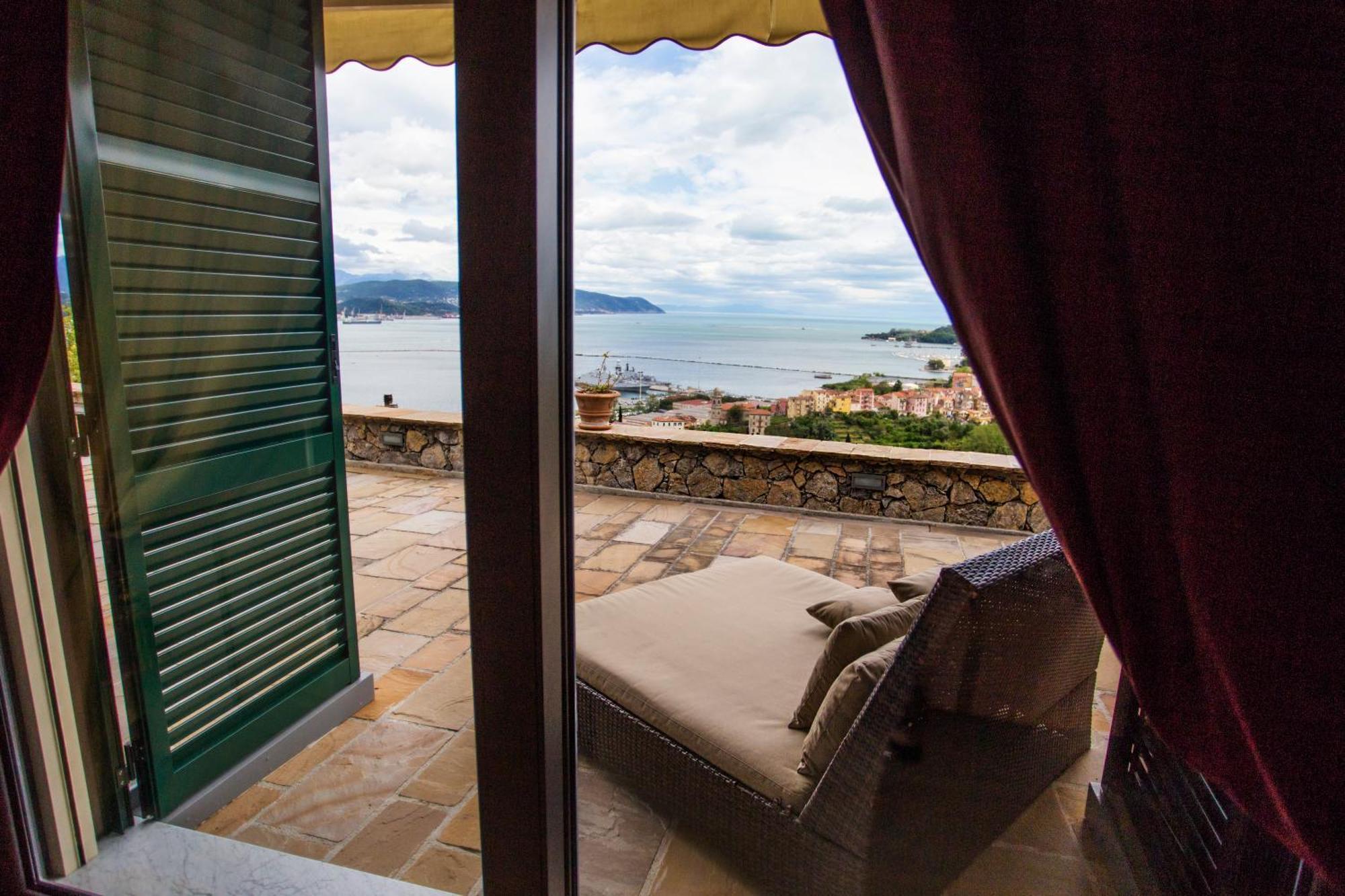 Apart-hotel Miramare Apartments&suites La Spezia