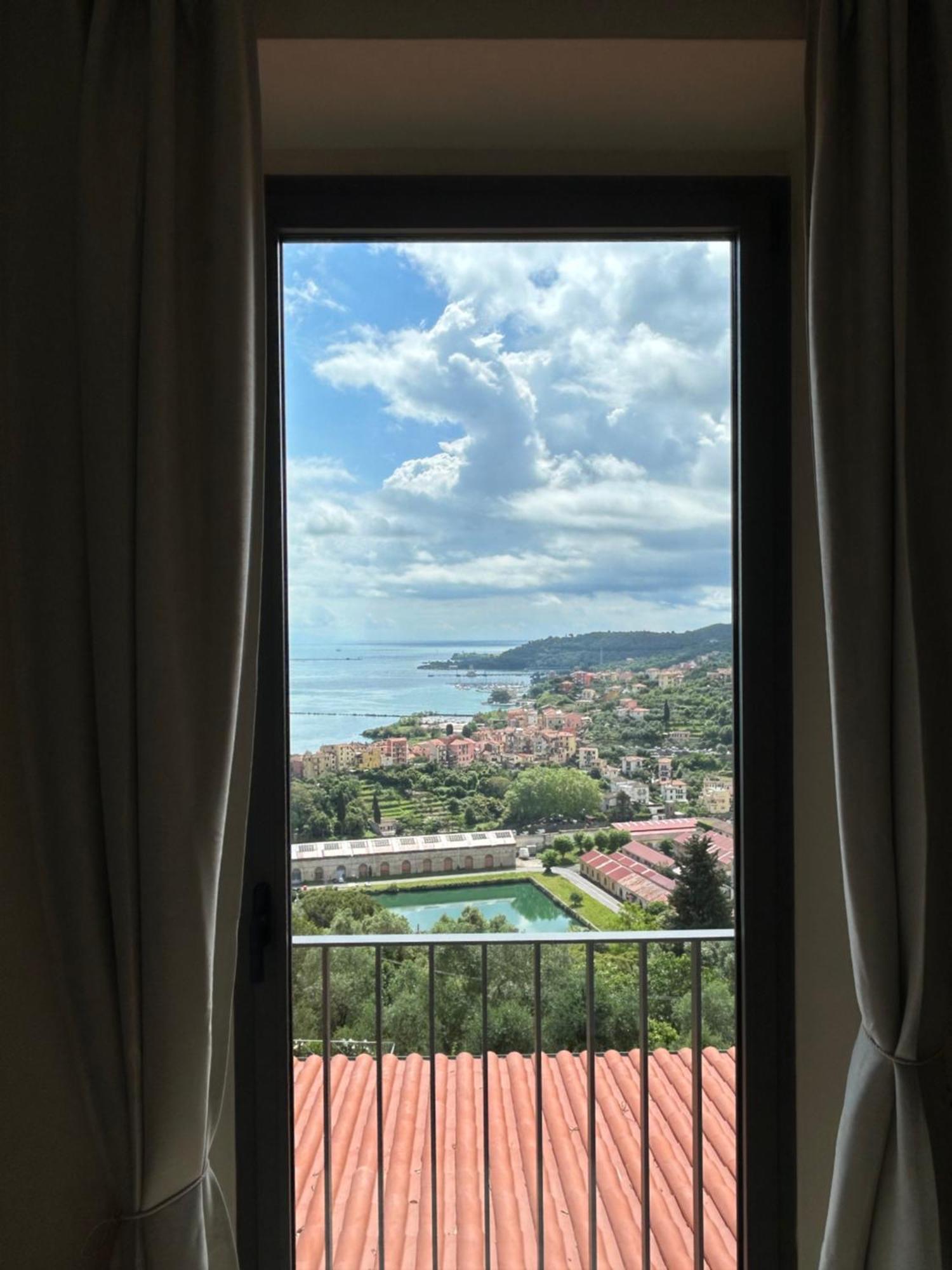 Miramare Apartments&suites La Spezia