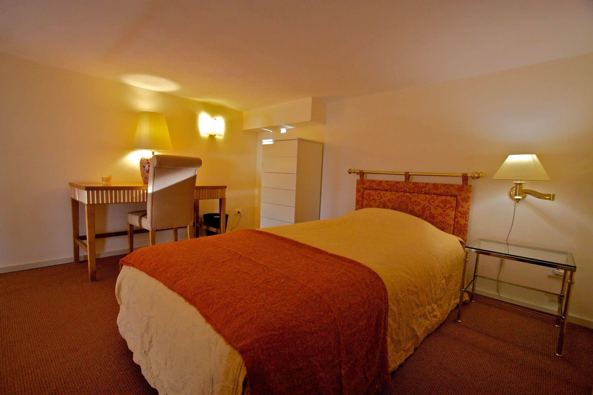 Aparthotel Miramare Apartments&suites La Spezia
